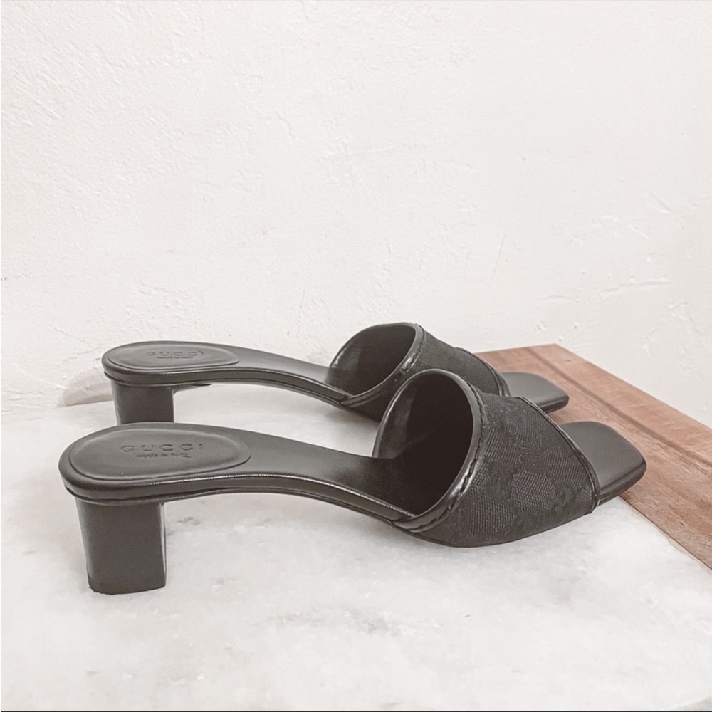 Vintage GUCCI GG Supreme Monogram Canvas Heeled Mules 8.5 Black